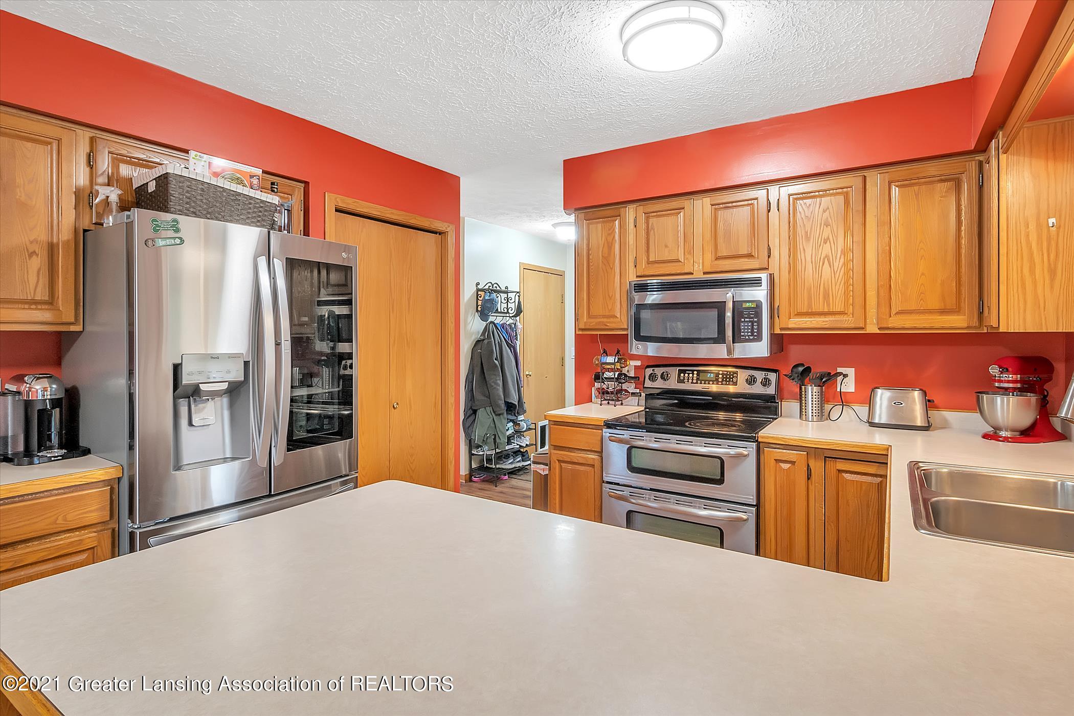 1325 Hatch Road Okemos, MI 48864 - Photo 15 of 42 1325-Hatch-Rd-WindowStill-Real-Estate-Ph