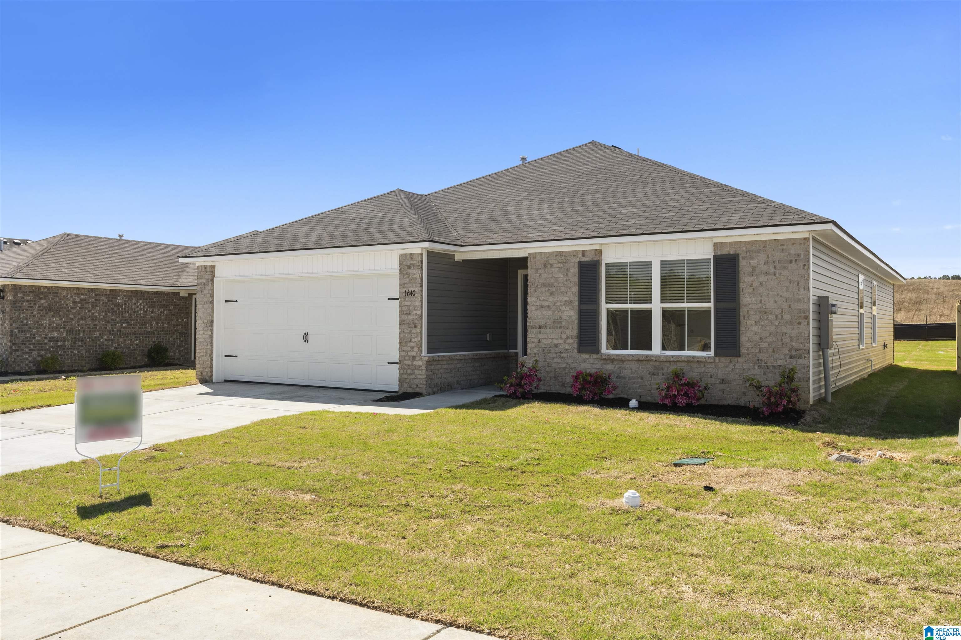 1640 Simmons Street Cullman, AL 35055 - Photo 3 of 27