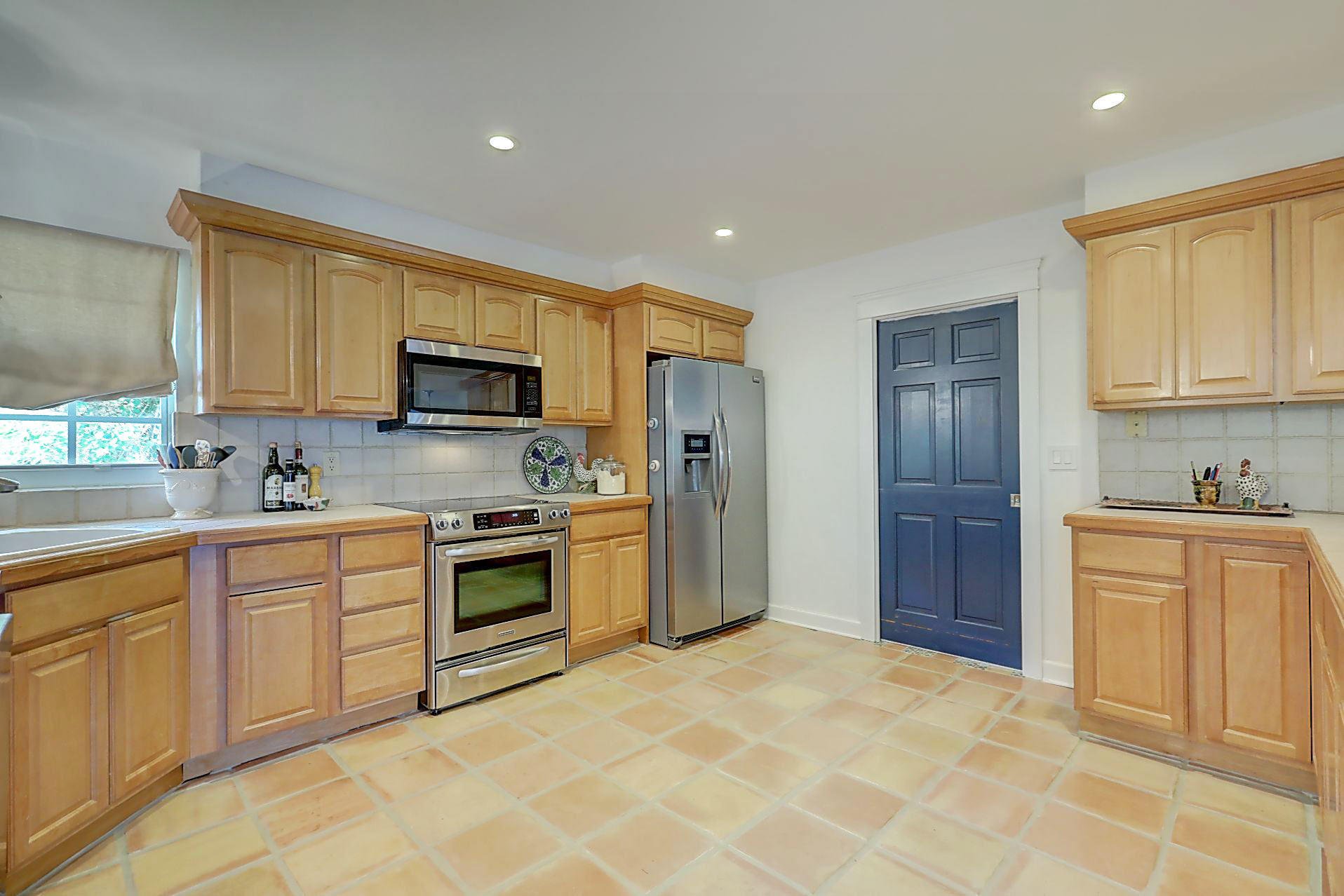 1540 Northwest Britt Road Stuart, FL 34994 - Photo 11 of 40 C6F90786-61B6-4501-9960-0853F08038AB