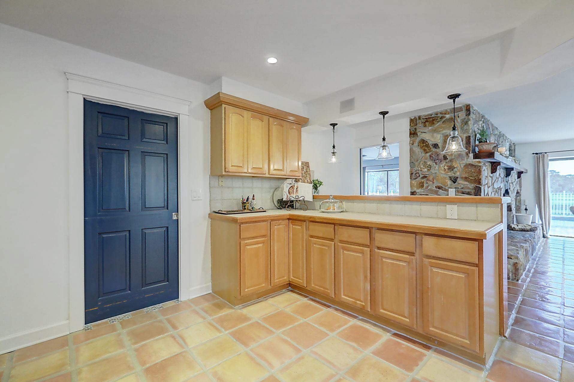 1540 Northwest Britt Road Stuart, FL 34994 - Photo 14 of 40 3B8F4C8B-803C-4CEE-8FA1-83C2A99FFCF5