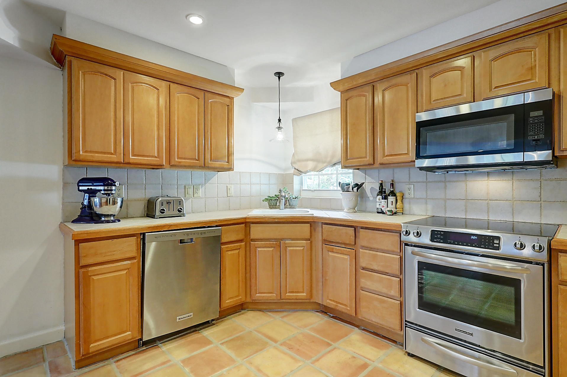 1540 Northwest Britt Road Stuart, FL 34994 - Photo 10 of 40 71F1267E-BD2D-4CBD-8419-DBEB171BA2BE