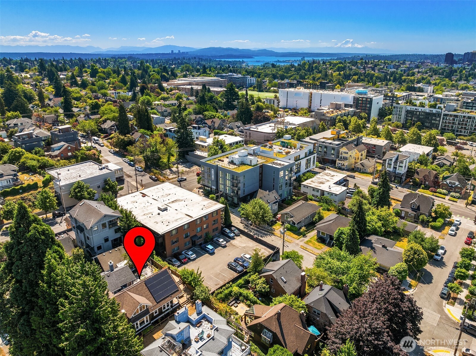 907 Northeast 72nd Street Seattle, WA 98115 - Photo 36 of 39