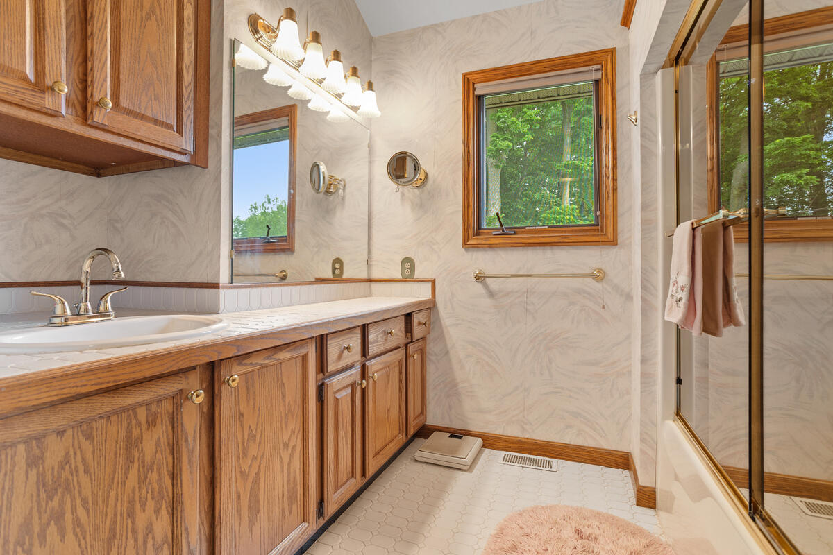 128 Wilmin Road Quincy, MI 49082 - Photo 21 of 37 Gallery Image 21