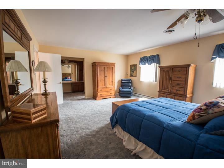 1465 Autumn Road Rydal, PA 19046 - Photo 12 of 24 Bedroom - Main