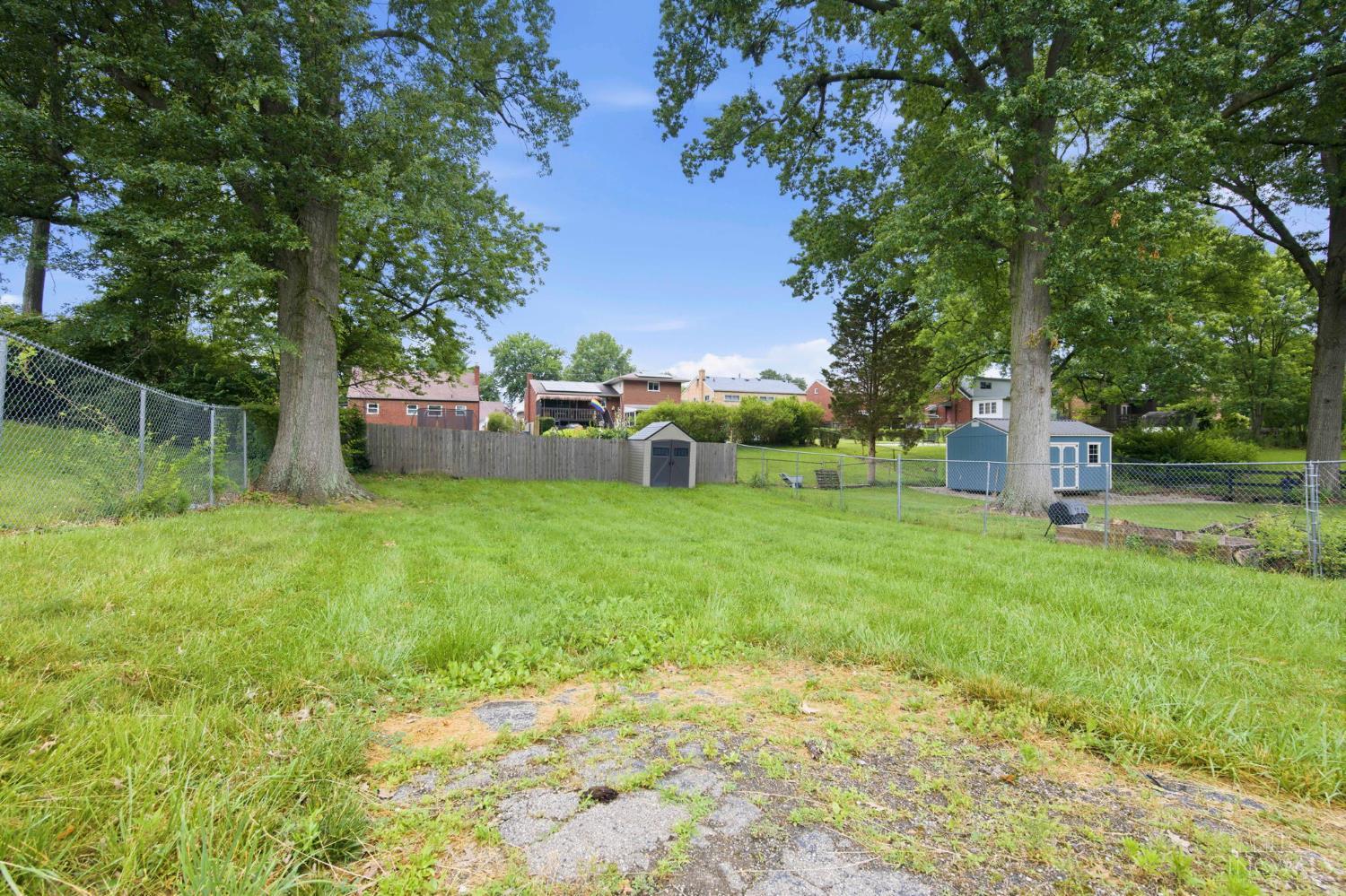 5482 Lawrence Road Cincinnati, OH 45248 - Photo 20 of 25 Gallery Image 20