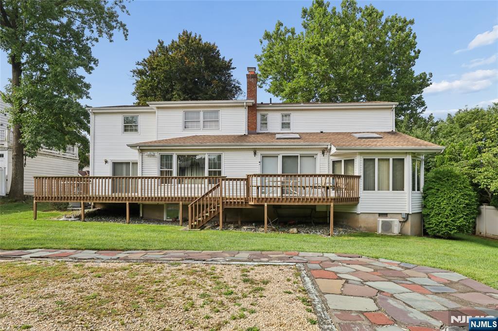 585 Churchill Road Teaneck, NJ 07666 - Photo 30 of 36 Gallery Image 30