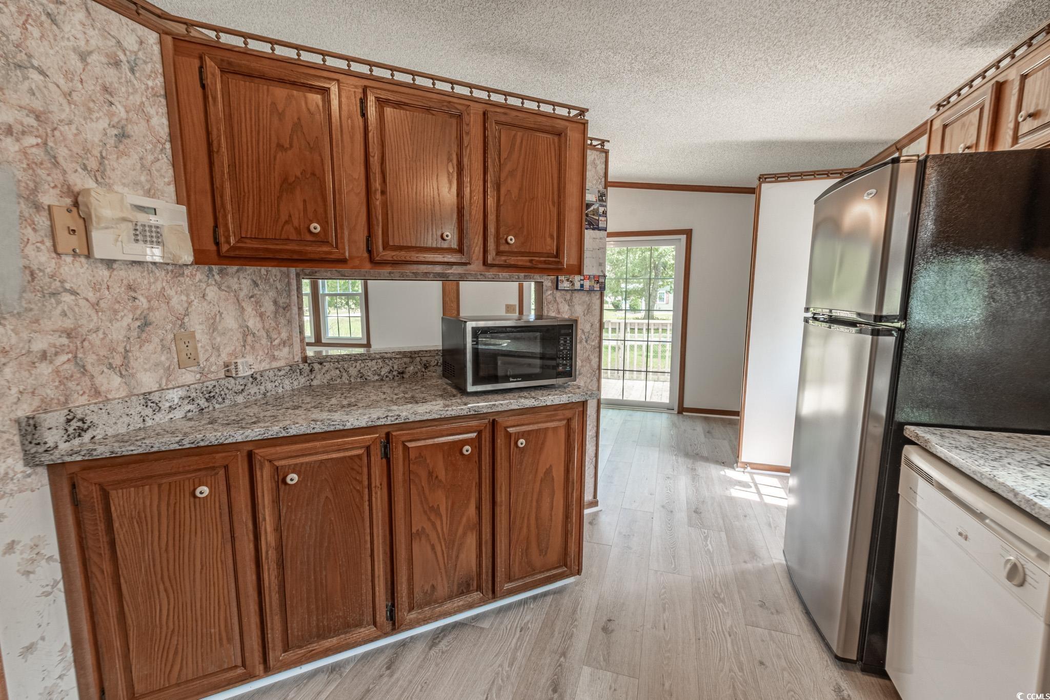 2150 Hazel Road Conway, SC 29526 - Photo 15 of 28 Kitchen featuring a wealth of natural light, ornam