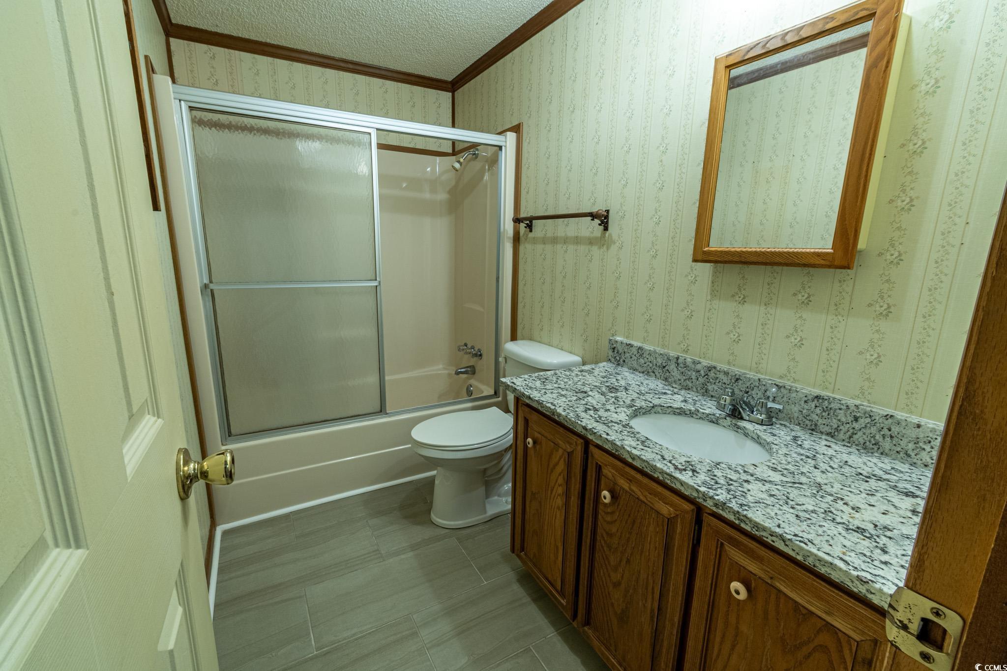 2150 Hazel Road Conway, SC 29526 - Photo 19 of 28 Full bathroom with combined bath / shower with gla