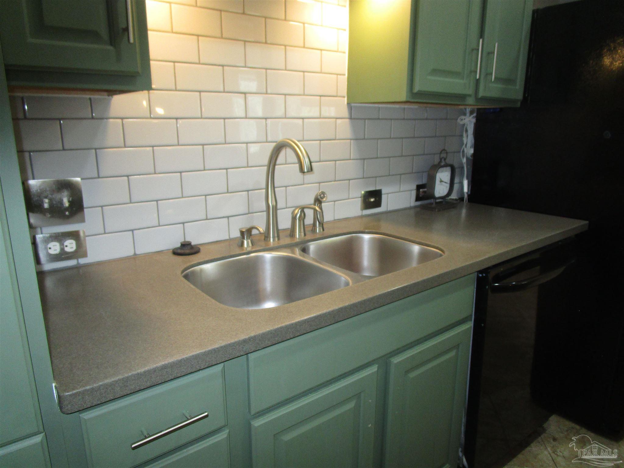 672 Linden Road Pensacola, FL 32503 - Photo 7 of 18 Gallery Image 7