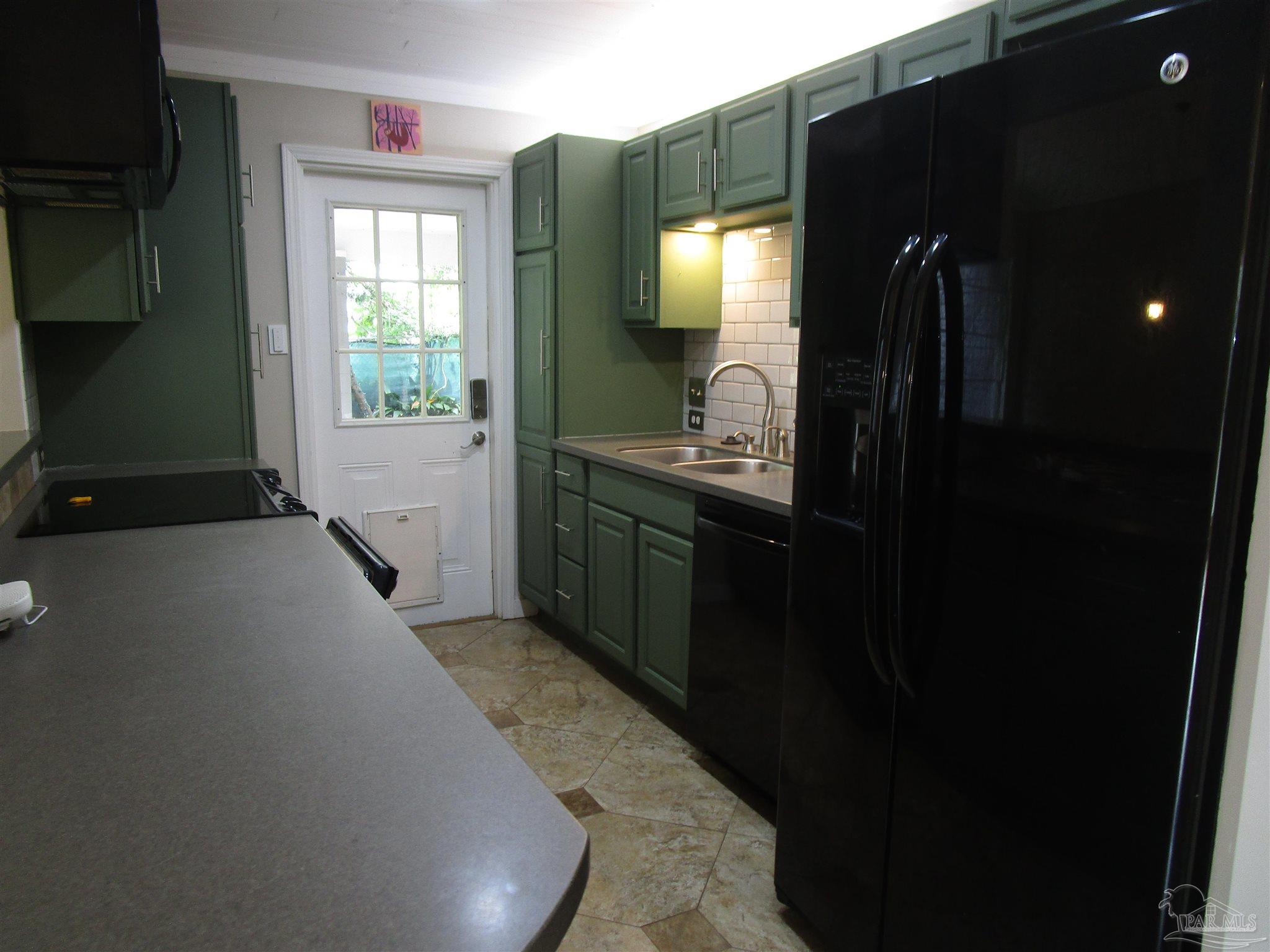 672 Linden Road Pensacola, FL 32503 - Photo 8 of 18 Gallery Image 8