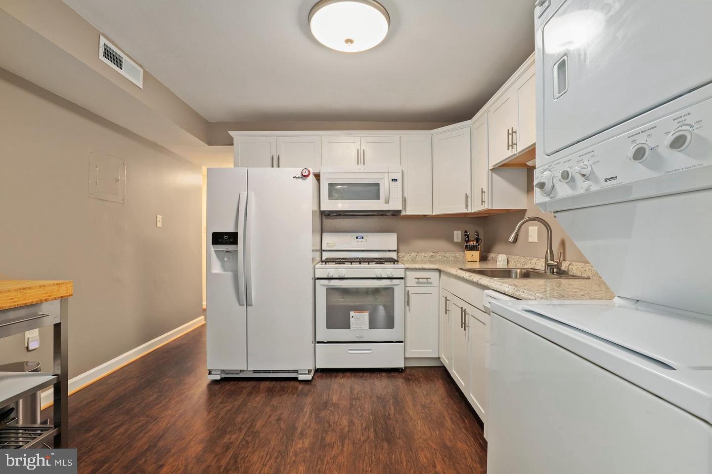 18712 Walkers Choice Road, Unit 3 Gaithersburg, MD 20886 - Photo 9 of 23