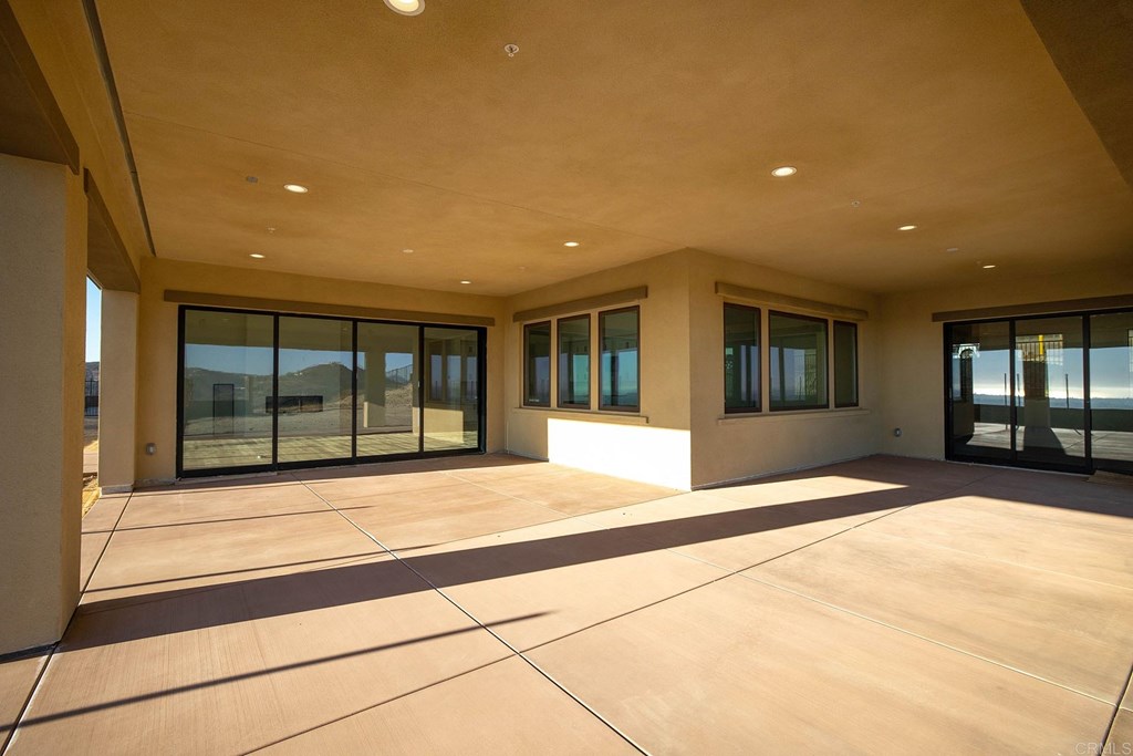 3984 Rancho Summit Drive Encinitas, CA 92024 - Photo 14 of 55