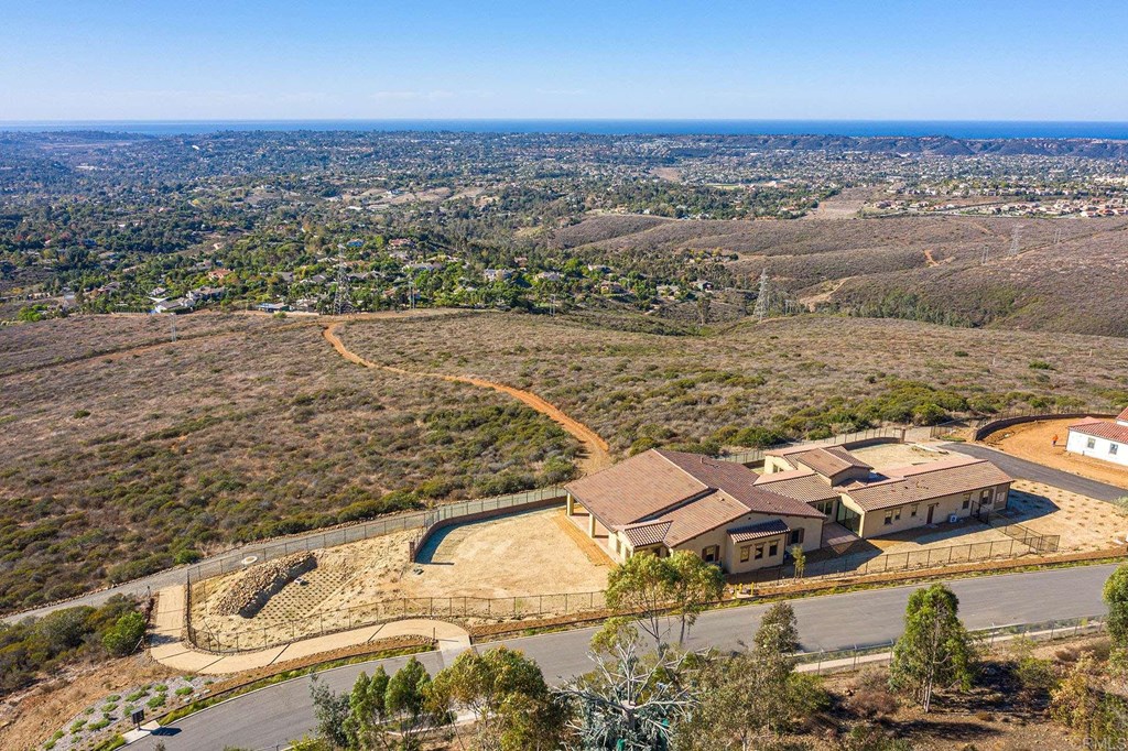 3984 Rancho Summit Drive Encinitas, CA 92024 - Photo 36 of 55