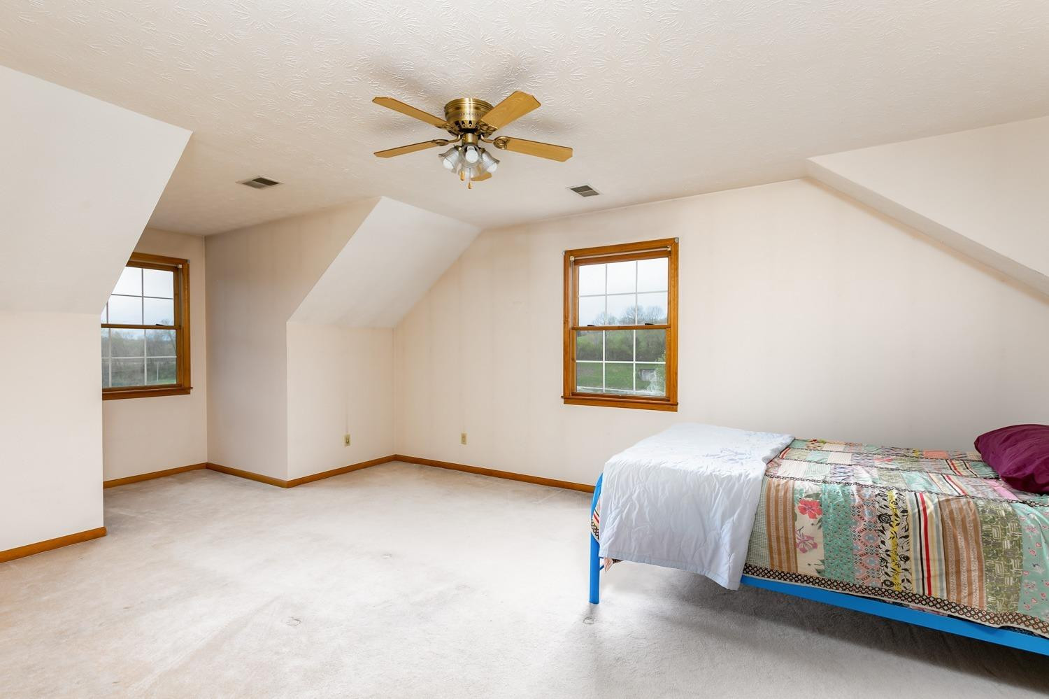 175 Logan Lick Road Winchester, KY 40391 - Photo 36 of 63 Second Floor Bedroom #2