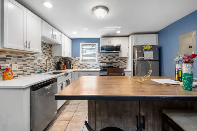 $360,000 | 7924 South Lowe Avenue, Chicago, IL 60620