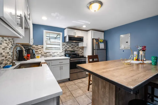 $360,000 | 7924 South Lowe Avenue, Chicago, IL 60620