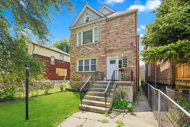 $360,000 | 7924 South Lowe Avenue, Chicago, IL 60620