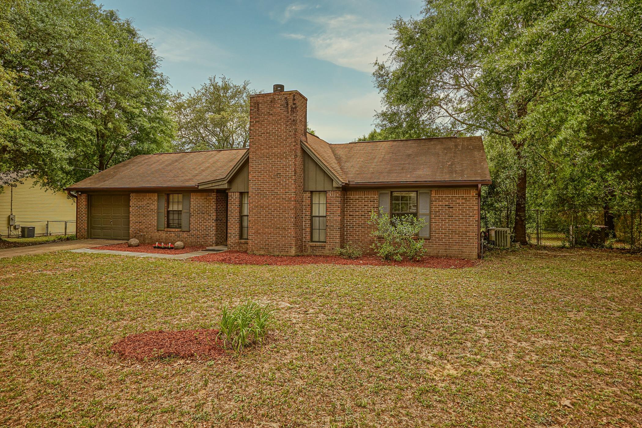 323 John King Road Crestview, FL 32539 - Photo 1 of 31 323 John King-3 (2)