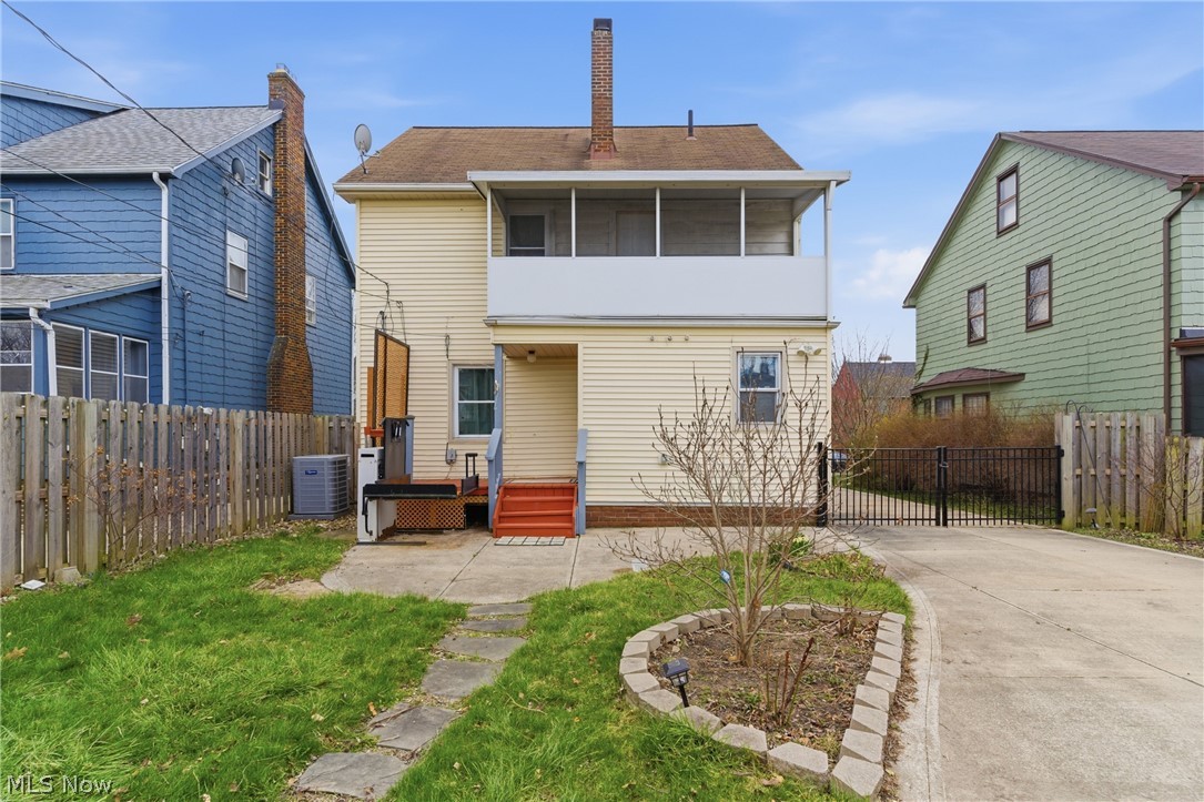 3577 Cedarbrook Road Cleveland, OH 44118 - Photo 38 of 50