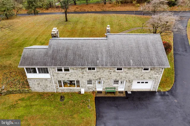 $200,000 | 555 Lincoln Drive, Wernersville, PA 19565