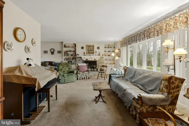 $200,000 | 555 Lincoln Drive, Wernersville, PA 19565