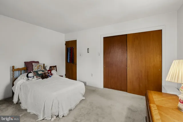 $200,000 | 555 Lincoln Drive, Wernersville, PA 19565