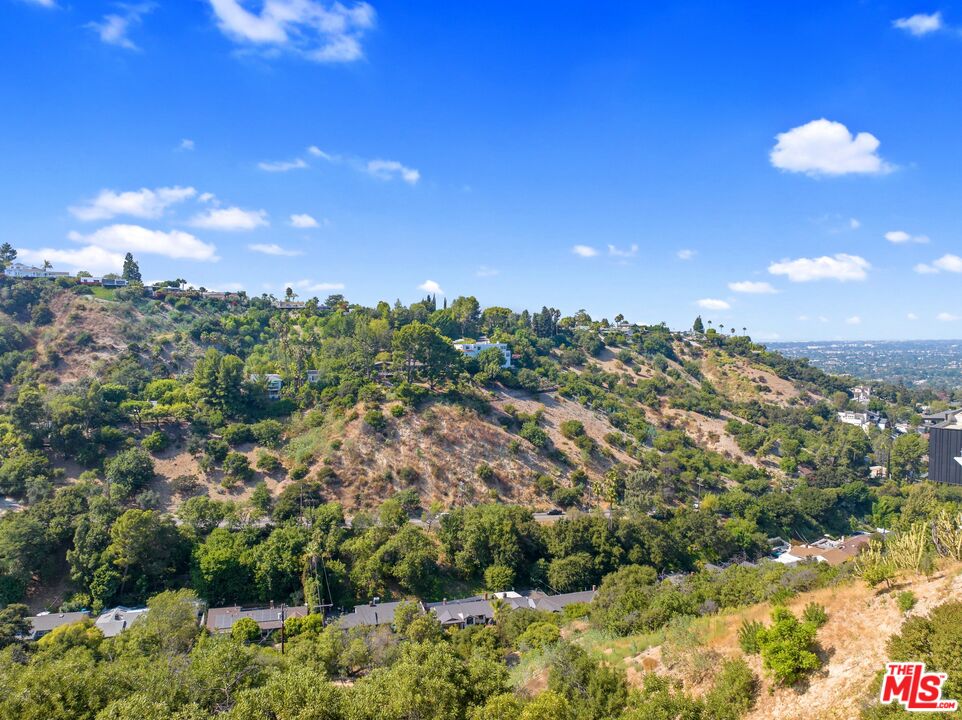 3664 Oakfield Drive Sherman Oaks, CA 91423 - Photo 13 of 17 a view of a city