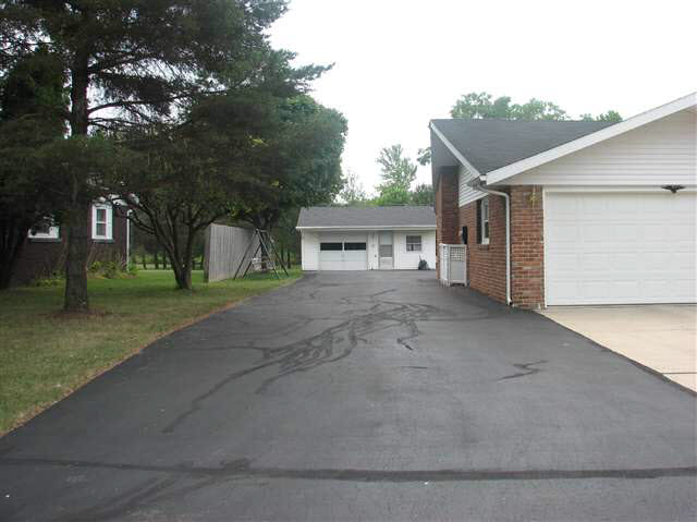 3105 West Airway Road Muncie, IN 47304 - Photo 2 of 30 Gallery Image 2