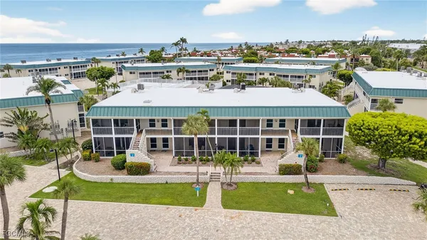 $599,000 | 827 East Gulf Drive, Unit J7, Sanibel, FL 33957