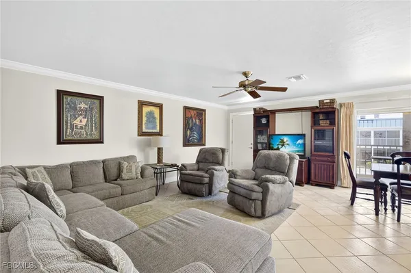 $599,000 | 827 East Gulf Drive, Unit J7, Sanibel, FL 33957
