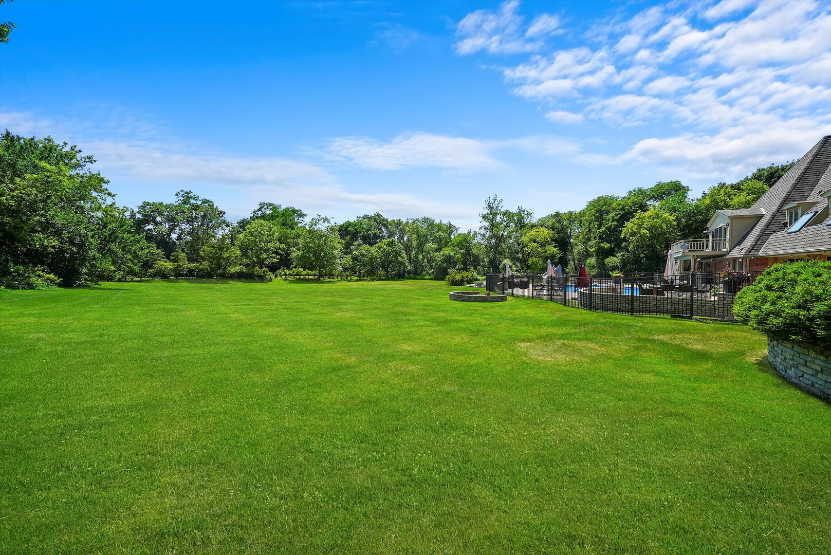 673 Milton Road Inverness, IL 60067 - Photo 111 of 125