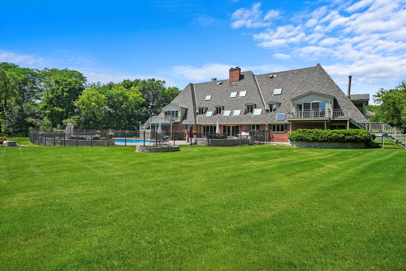 673 Milton Road Inverness, IL 60067 - Photo 115 of 125