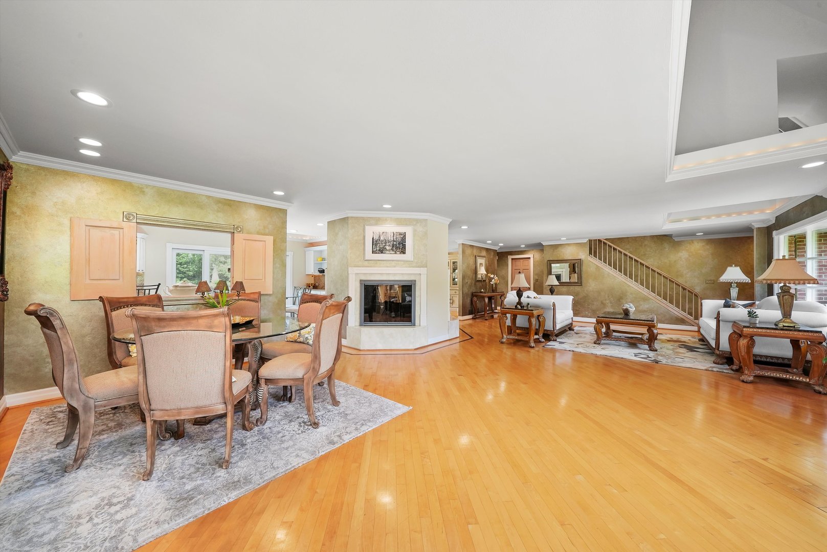 673 Milton Road Inverness, IL 60067 - Photo 12 of 125