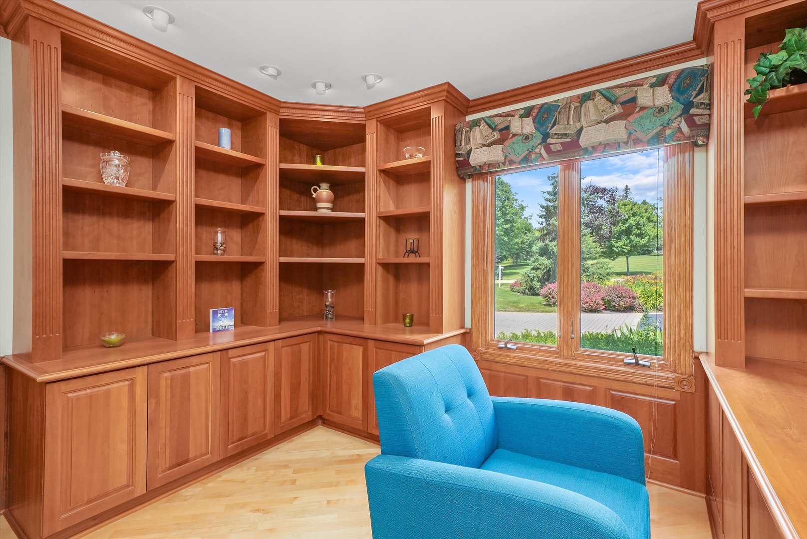 673 Milton Road Inverness, IL 60067 - Photo 18 of 125