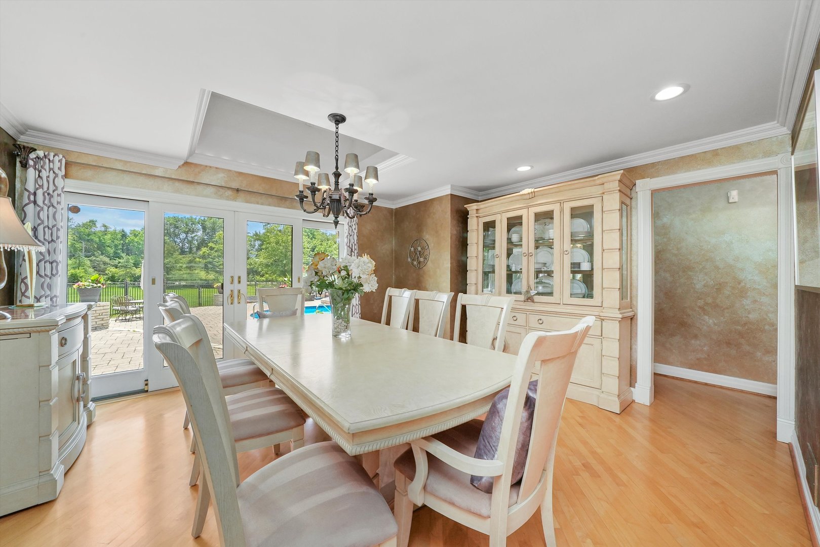 673 Milton Road Inverness, IL 60067 - Photo 33 of 125