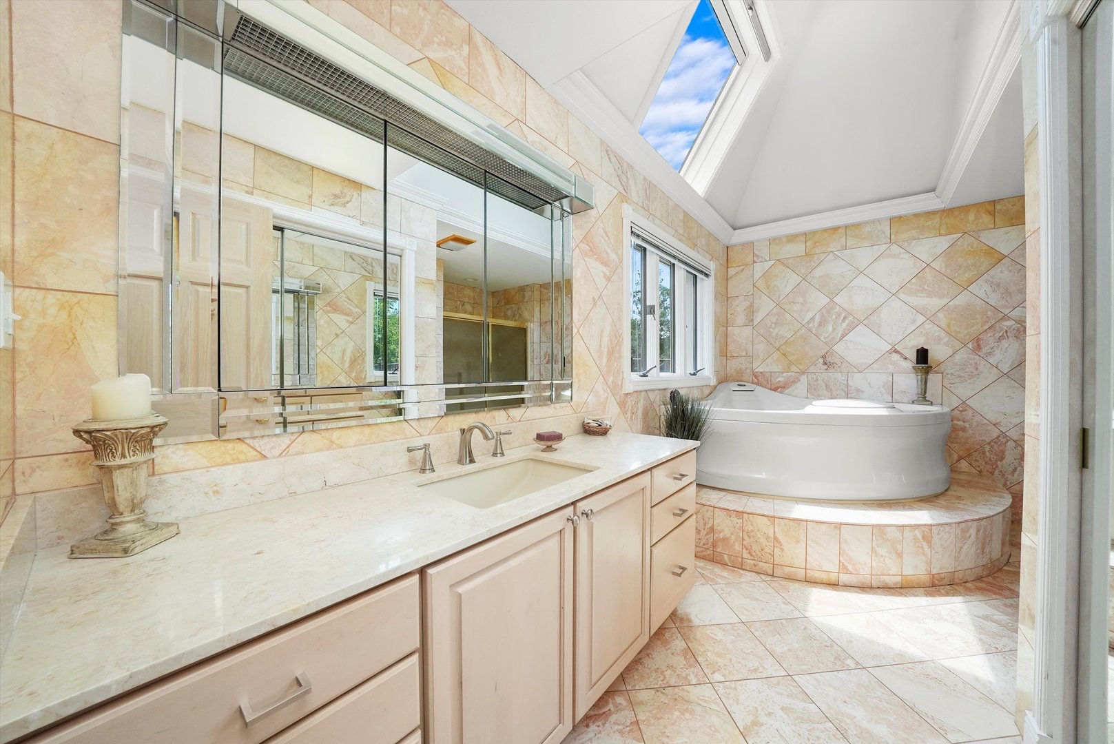 673 Milton Road Inverness, IL 60067 - Photo 48 of 125