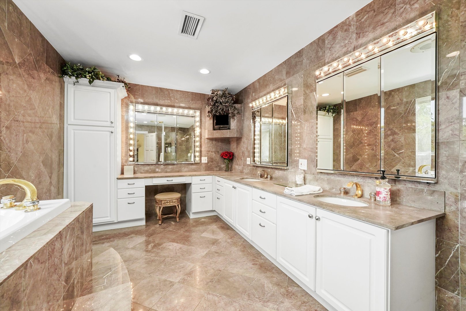 673 Milton Road Inverness, IL 60067 - Photo 64 of 125