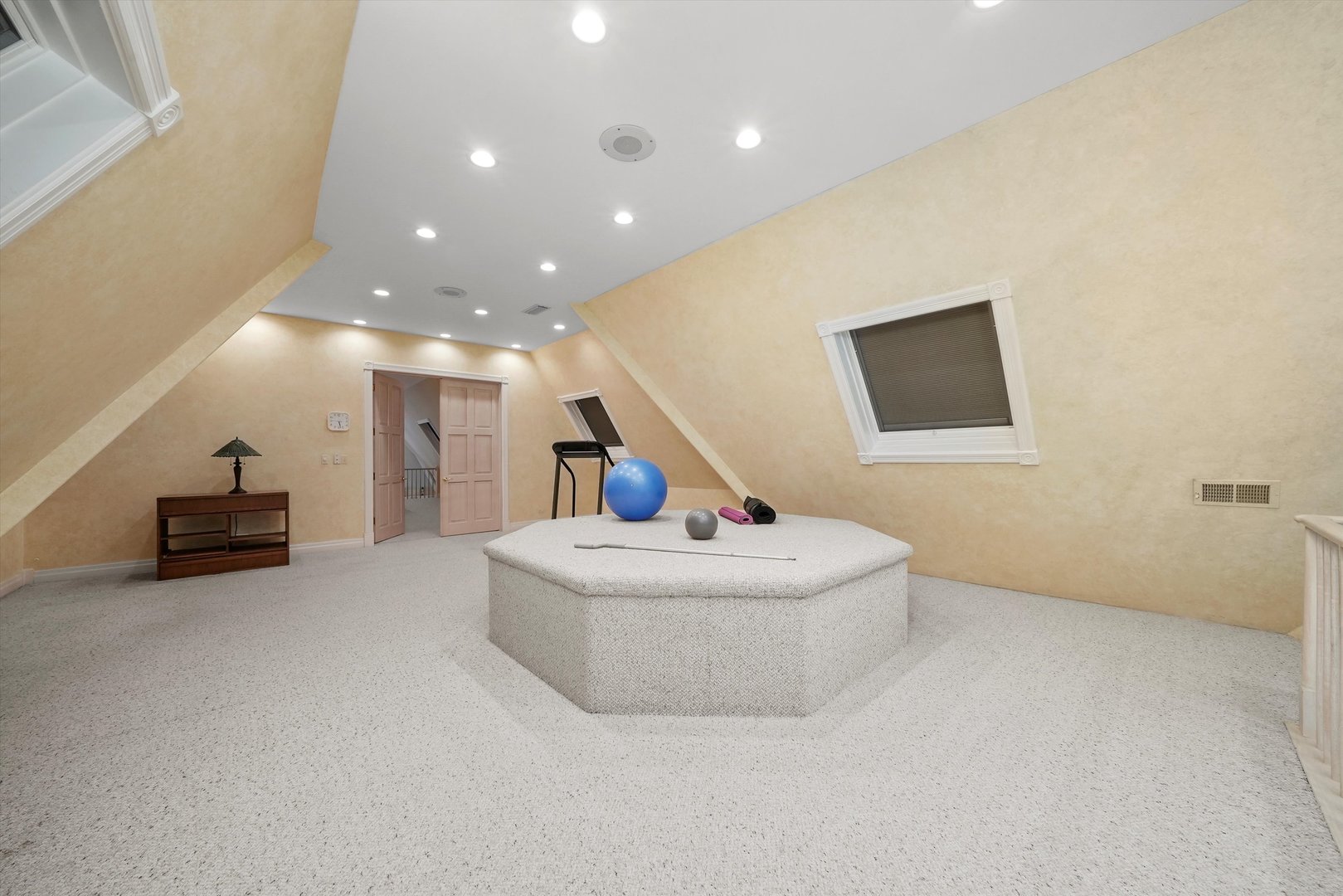 673 Milton Road Inverness, IL 60067 - Photo 72 of 125