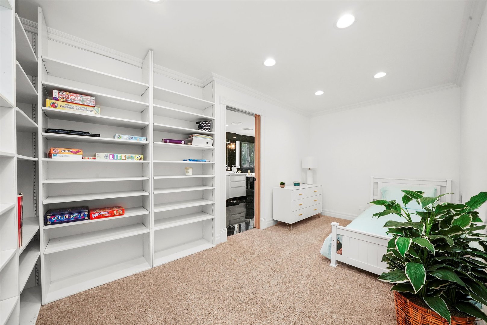 673 Milton Road Inverness, IL 60067 - Photo 78 of 125