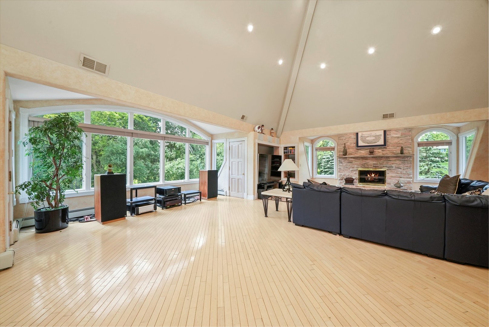 673 Milton Road Inverness, IL 60067 - Photo 84 of 125