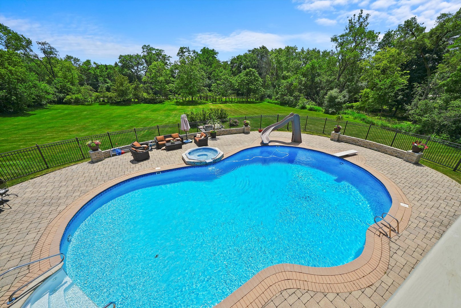 673 Milton Road Inverness, IL 60067 - Photo 92 of 125