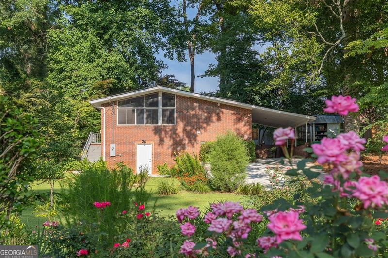 2988 Vine Circle Decatur, GA 30033 - Photo 1 of 1 Gallery Image 1