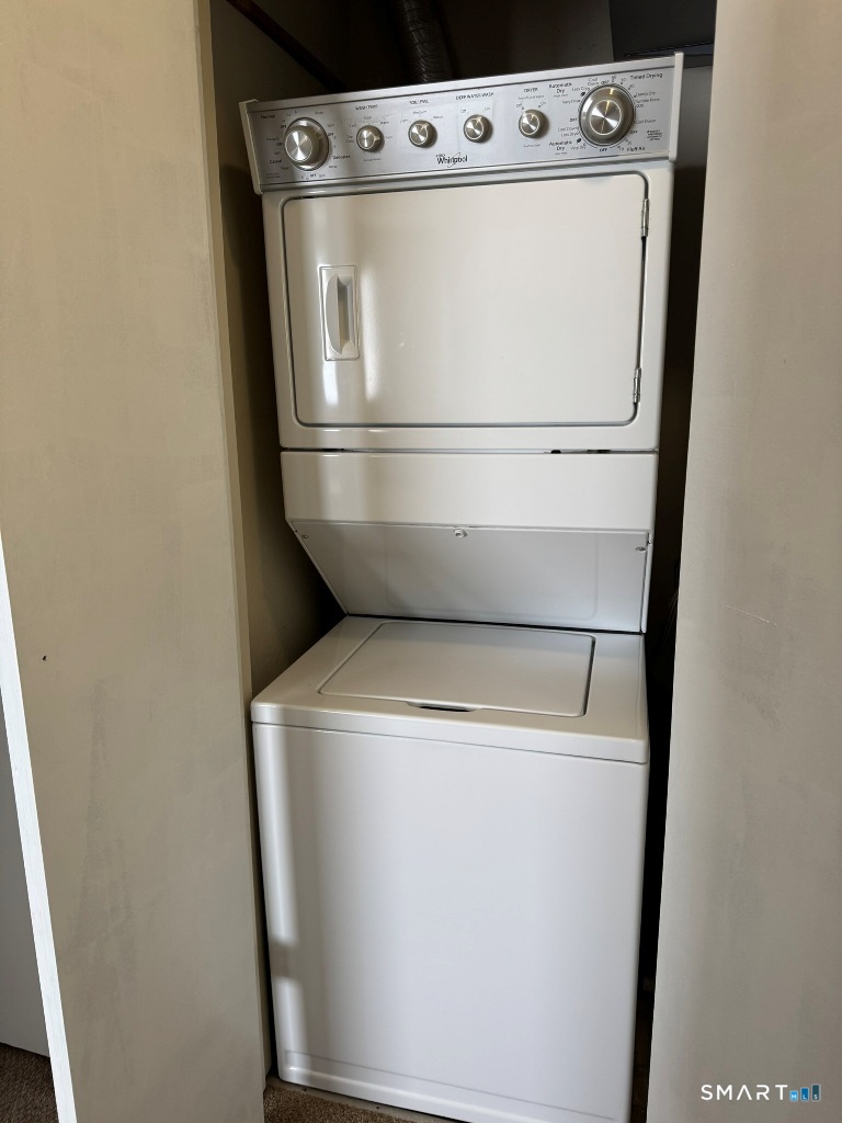 925 Oronoke Road, Unit 30L Waterbury, CT 06708 - Photo 18 of 21 a close up view of washer and dryer