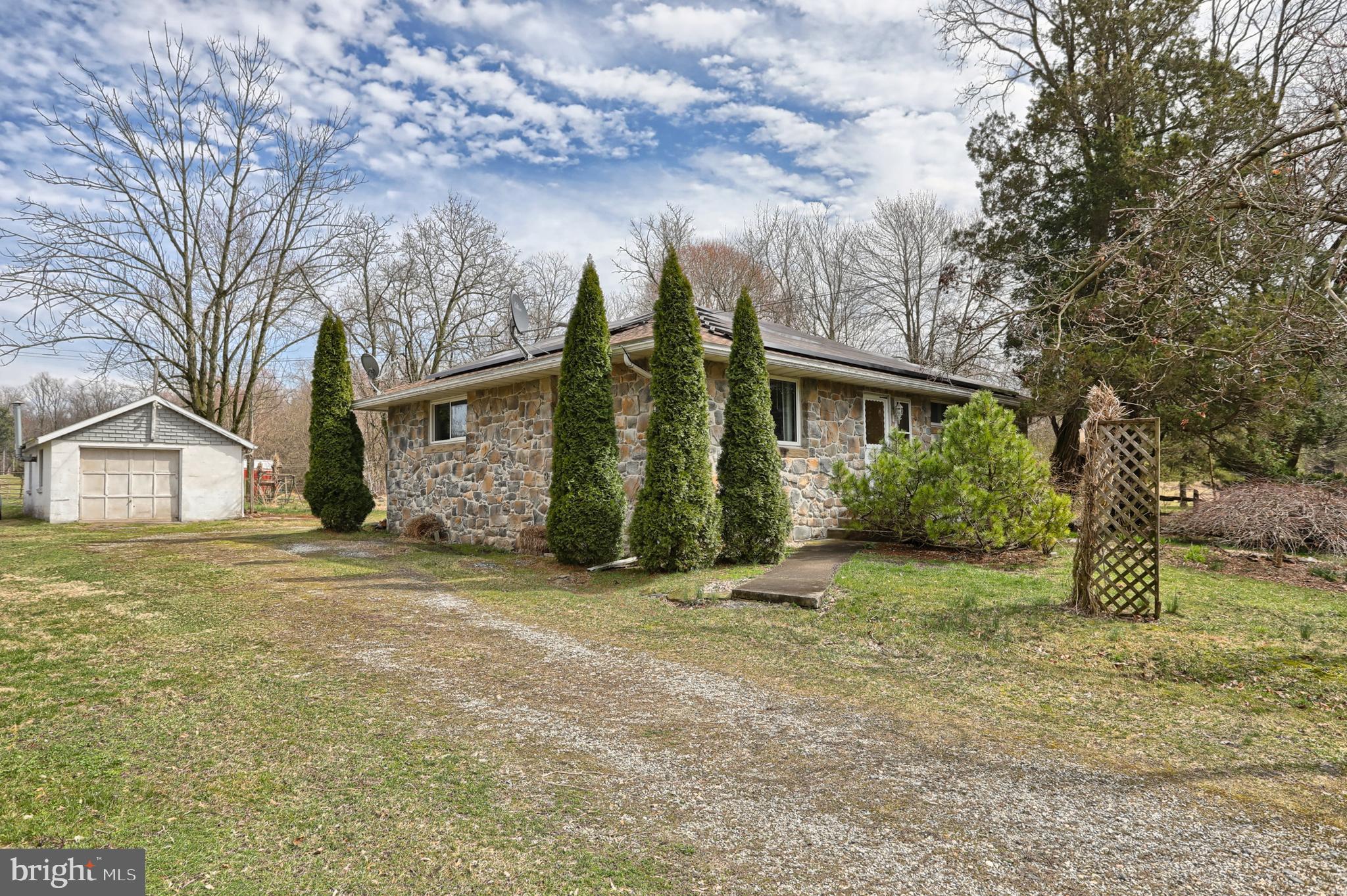 2044 South Forge Road Palmyra, PA 17078 - Photo 1 of 30 Gallery Image 1