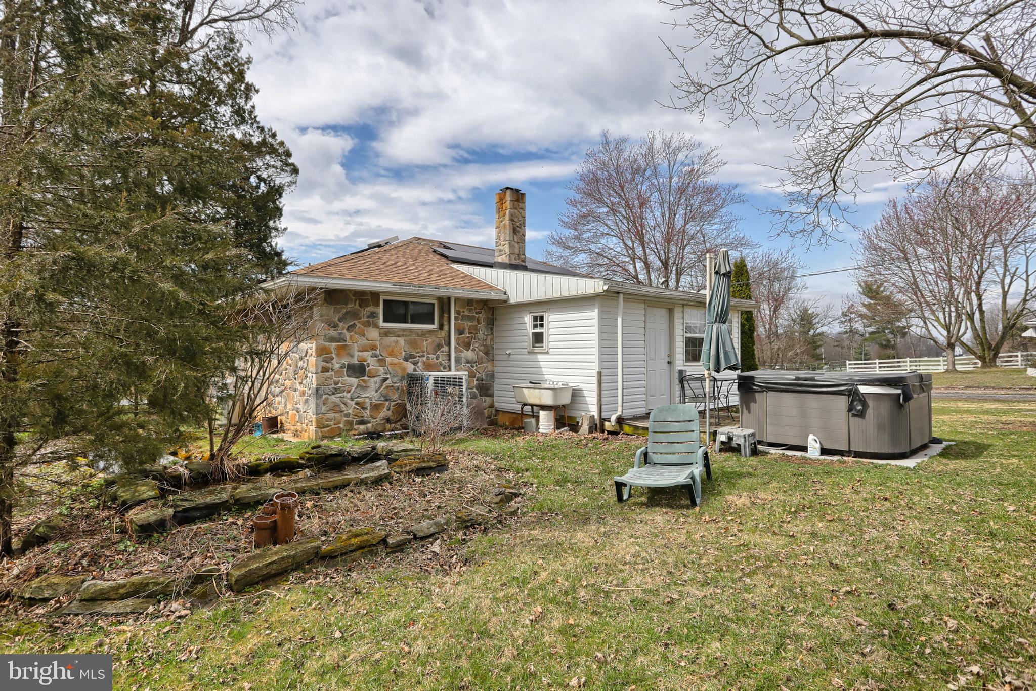 2044 South Forge Road Palmyra, PA 17078 - Photo 2 of 30 Gallery Image 2