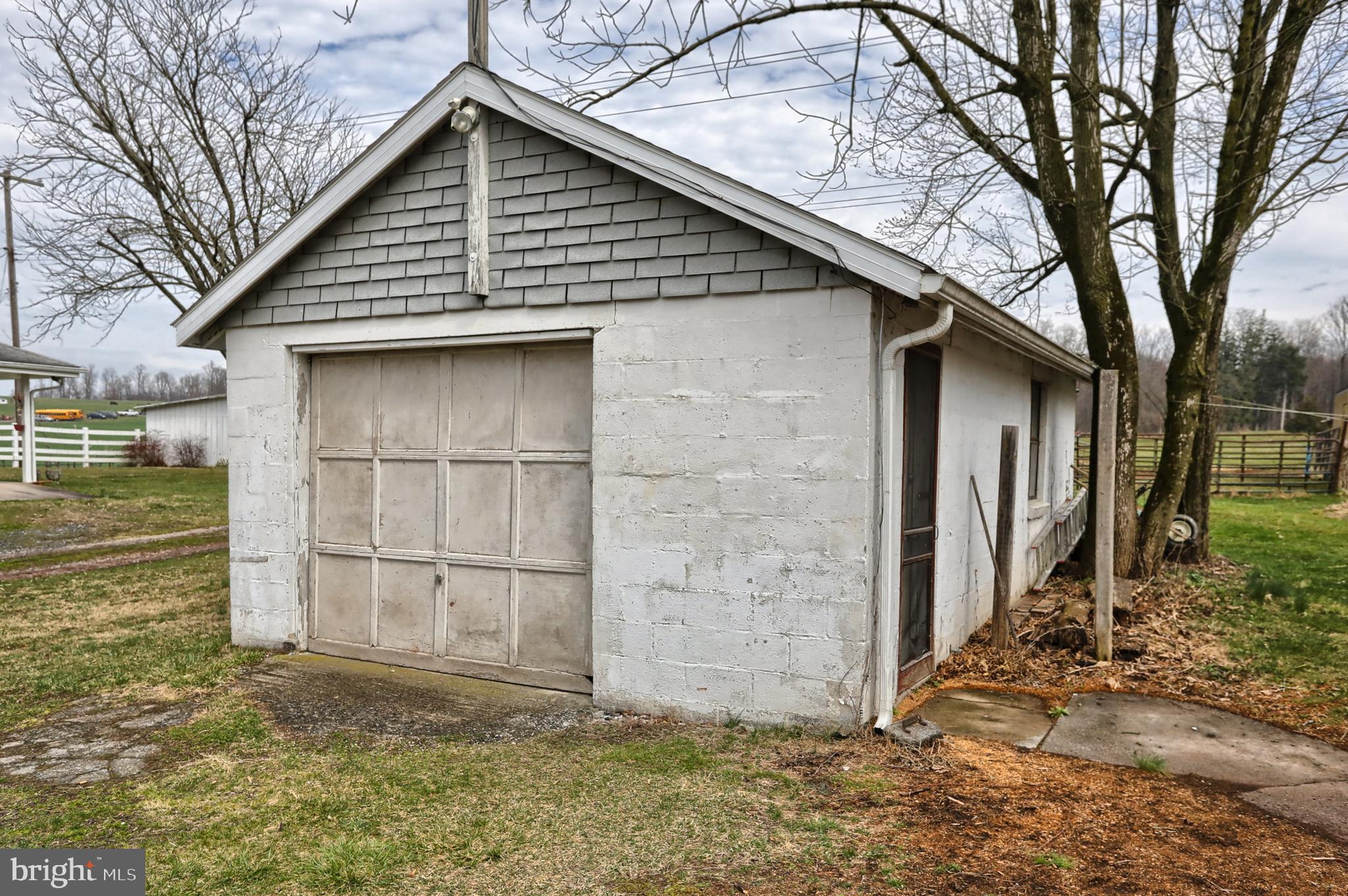 2044 South Forge Road Palmyra, PA 17078 - Photo 12 of 30 Gallery Image 12