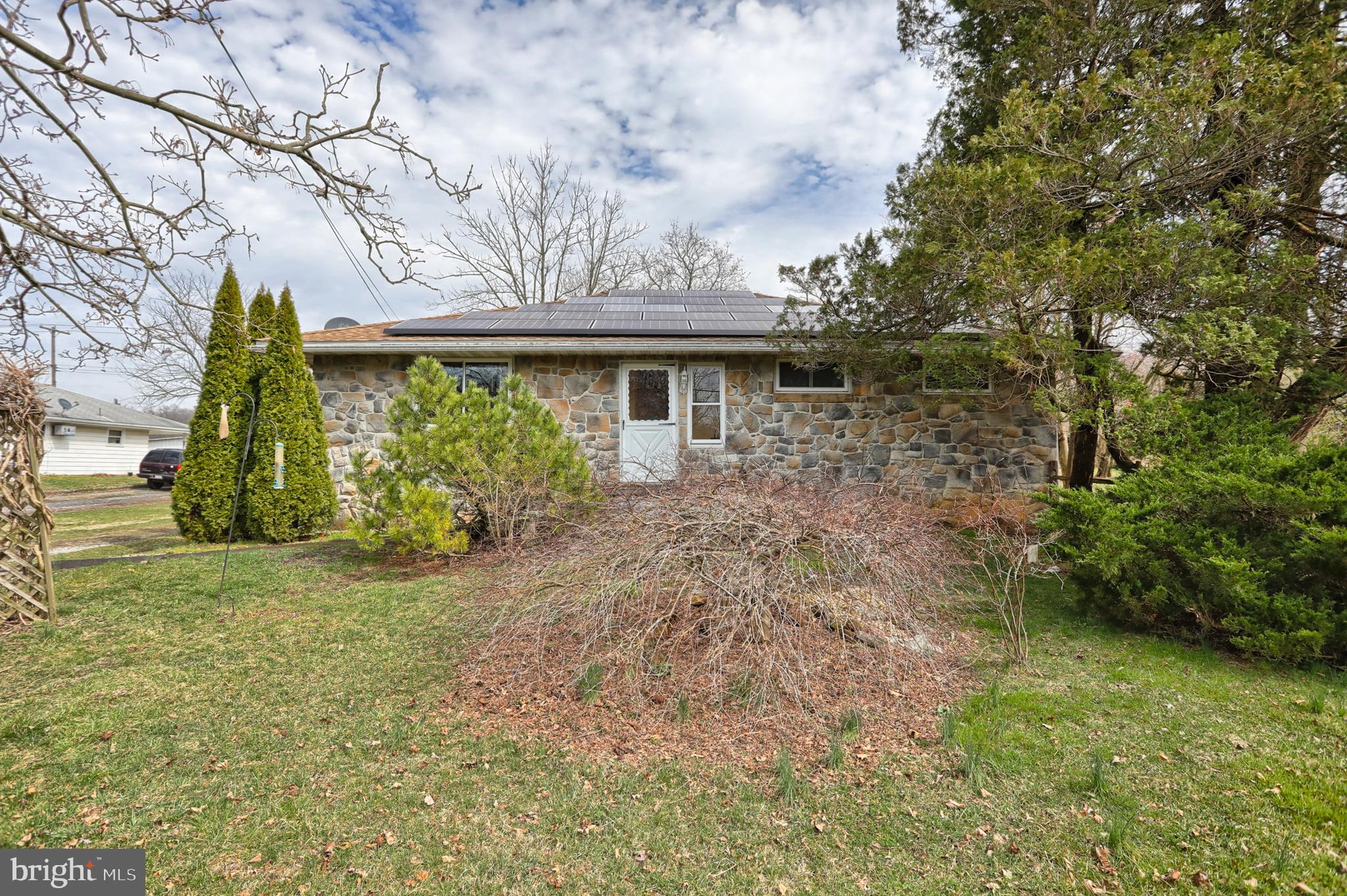 2044 South Forge Road Palmyra, PA 17078 - Photo 4 of 30 Gallery Image 4
