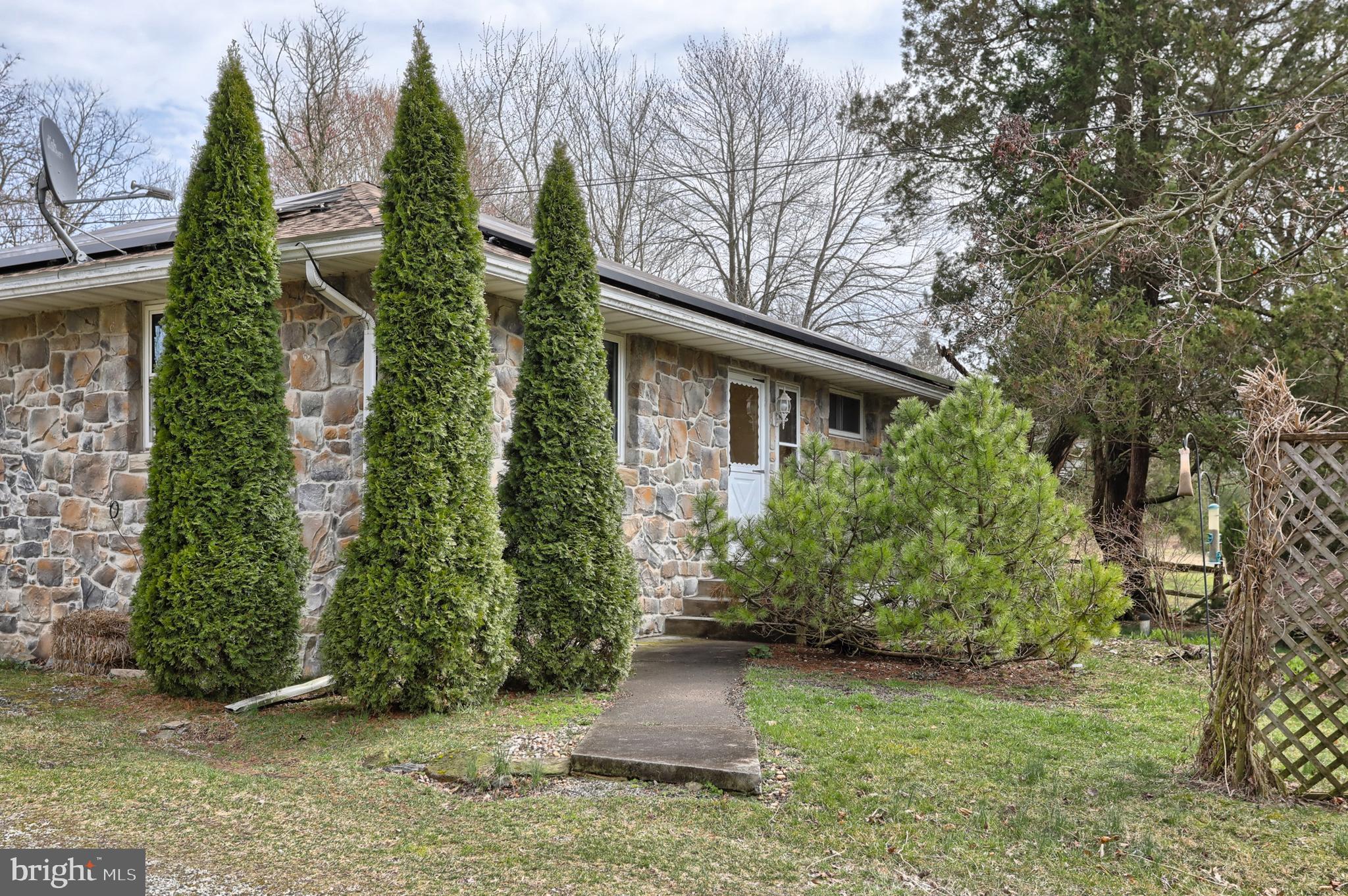 2044 South Forge Road Palmyra, PA 17078 - Photo 8 of 30 Gallery Image 8