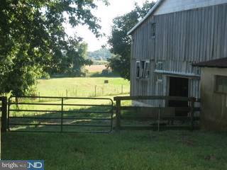 30 West Doe Run Road Kennett Square, PA 19348 - Photo 5 of 6 Gallery Image 5
