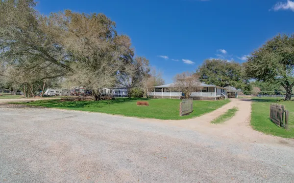 $1,695 | 15510 Cypress Garden Drive, Unit A, Tomball, TX 77377